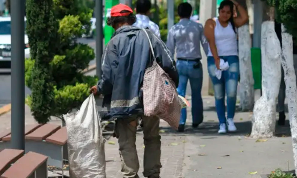 Pobreza Se Redujo En 2023 Coneval