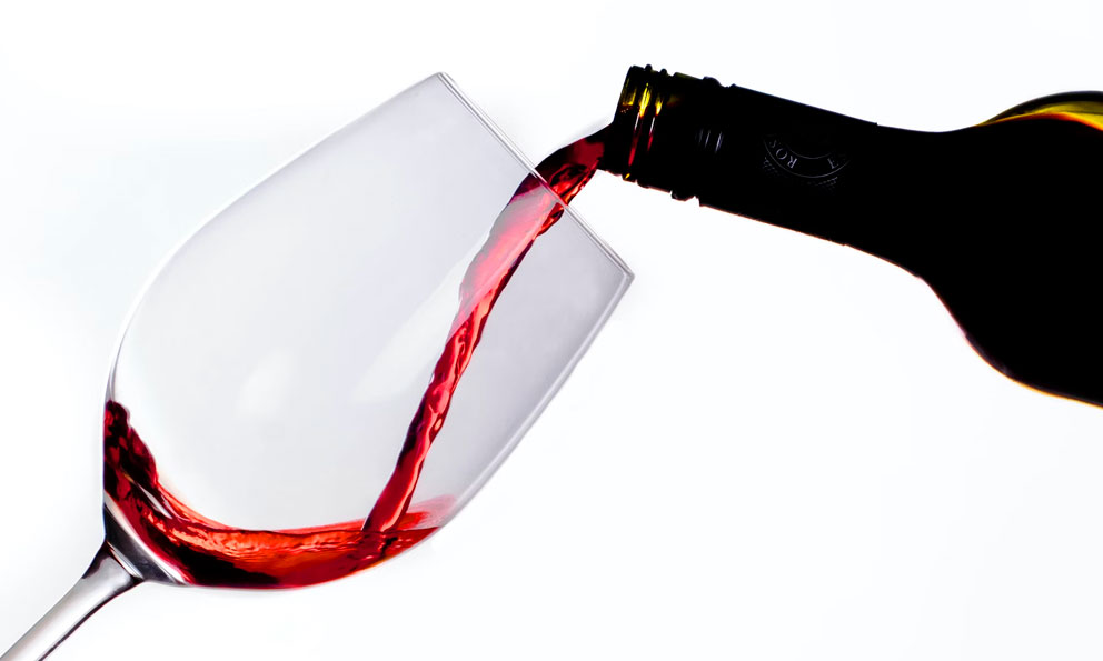 https://planoinformativo.com/stock12/image/2023/AGOSTO/31/wine-glass.jpg