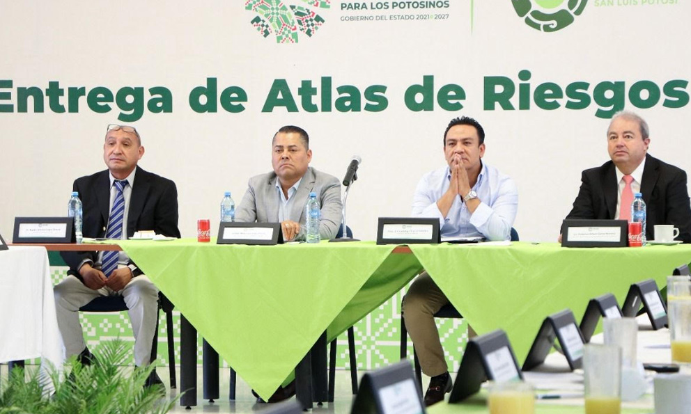 Entrega Gobierno atlas de riesgos geológicos a municipios