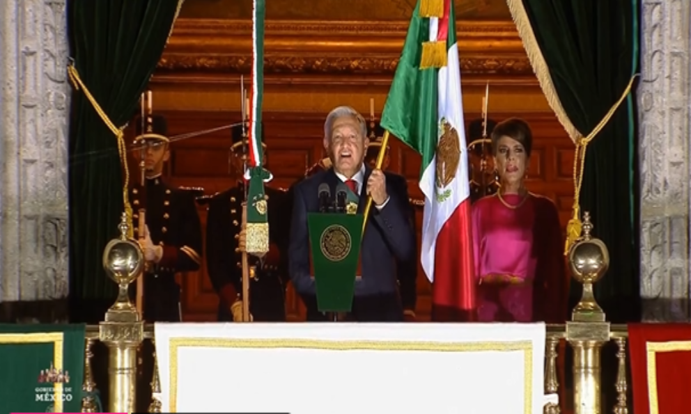 AMLO Celebra El Grito De Independencia Desde El Zócalo