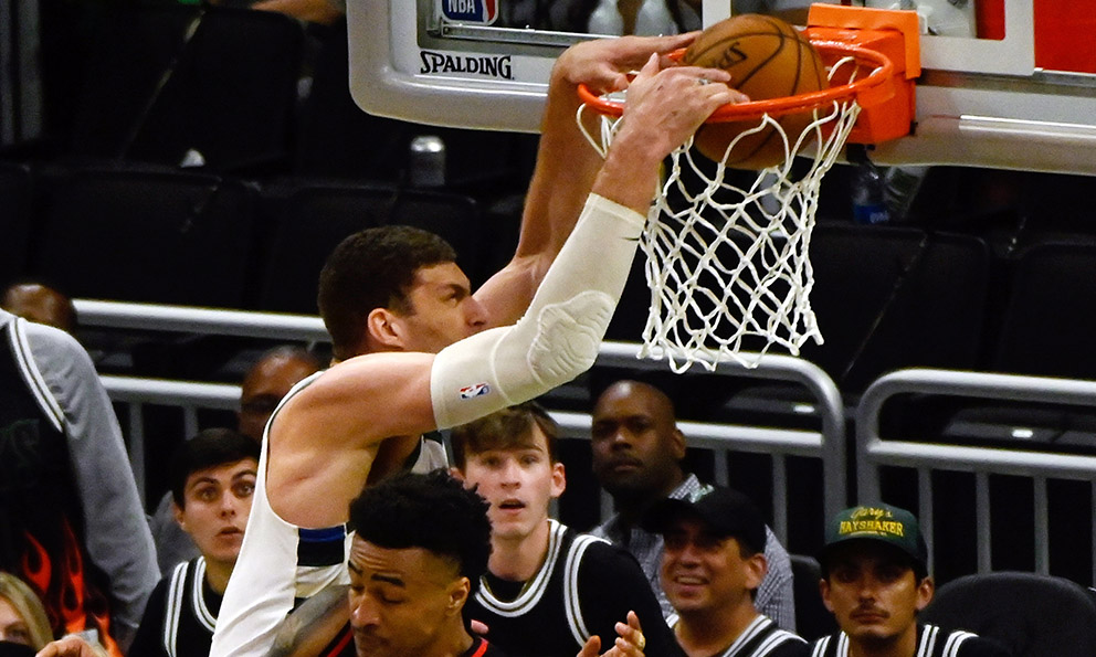 Plano Deportivo Los Bucks toman la ventaja sin Giannnis - Vimarsana News