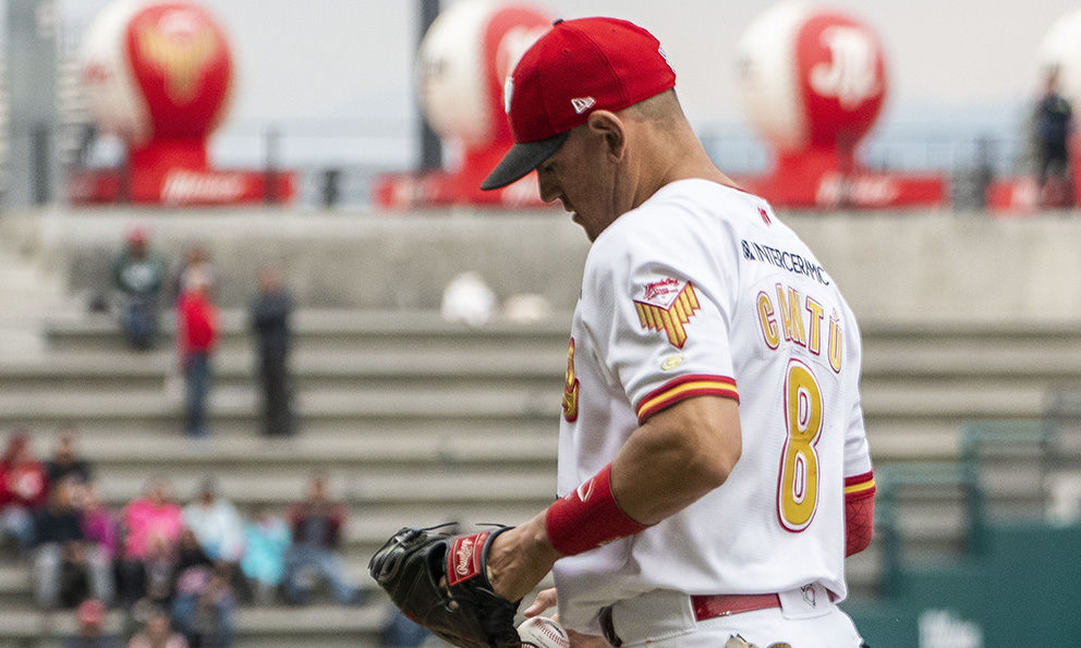 Plano Deportivo Cantú, primer mexicano en volar 100 bolas en