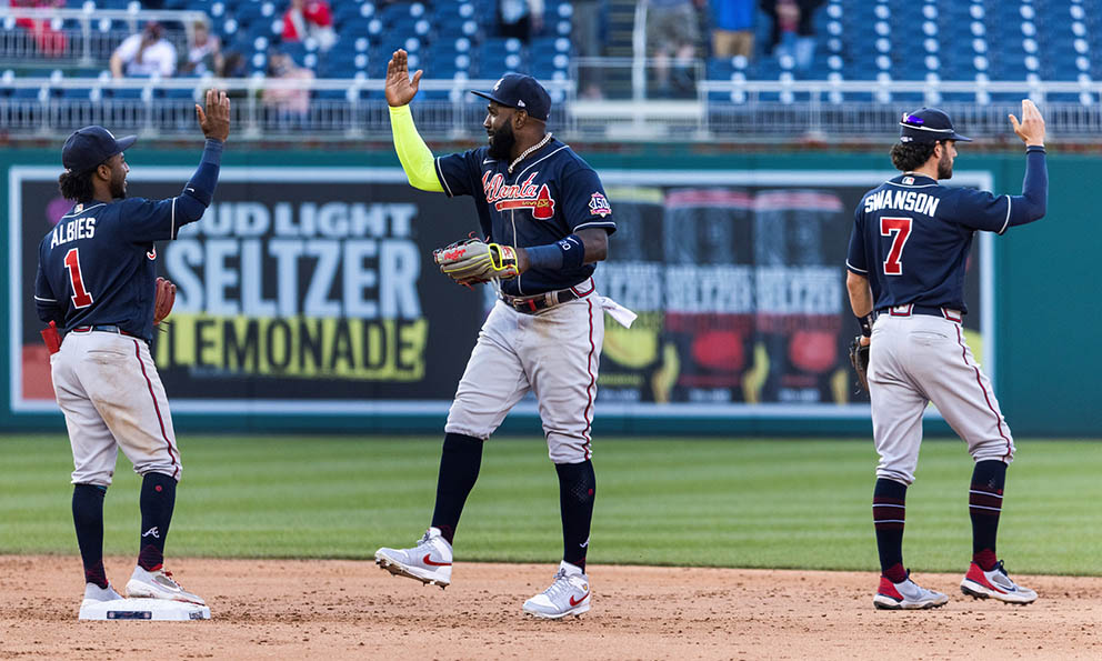 Plano Deportivo 14-3. Dominicano Almonte conecta sencillo y cuadrangular en triunfo de Bravos - Vimarsana News