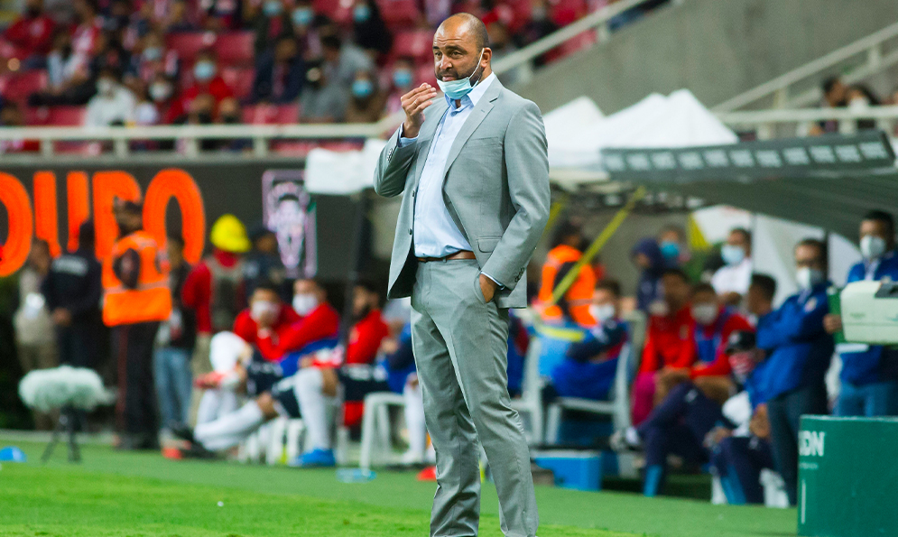 Plano Deportivo Méndez celebra triunfo ante Chivas pese a planteamiento defensivo - Vimarsana News