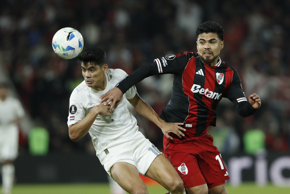 River empata en Paraguay y define su pase en la vuelta 